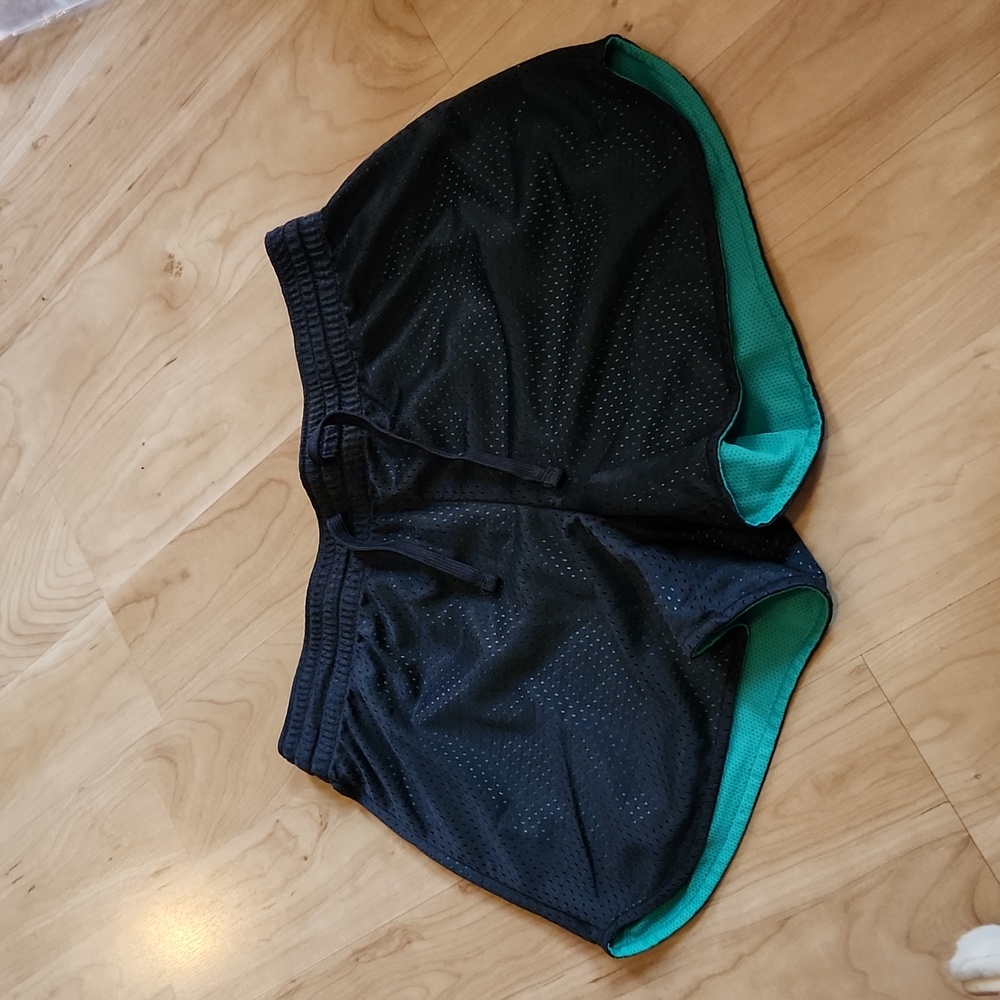 Gym shorts green and grey